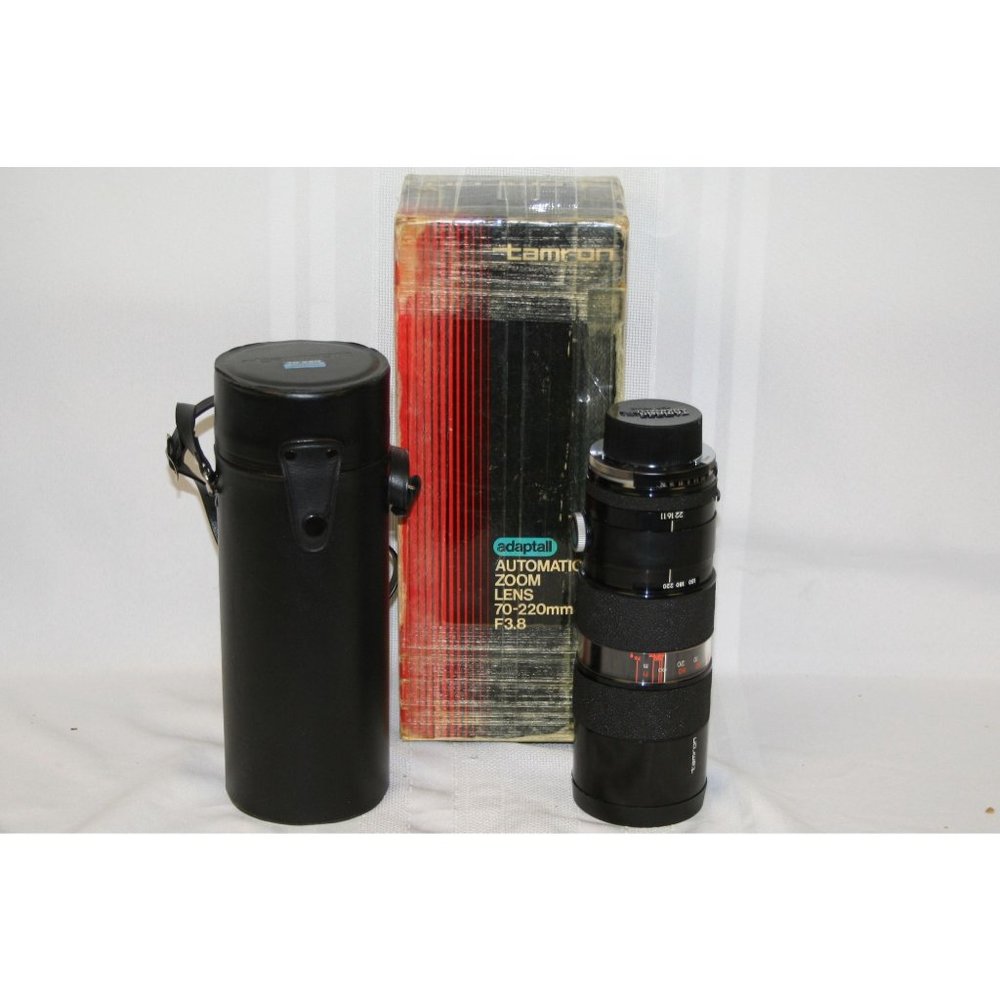 Tamron Adaptall Automatic Zoom Lens 70-220mm F3.8 w/  Case & Box
